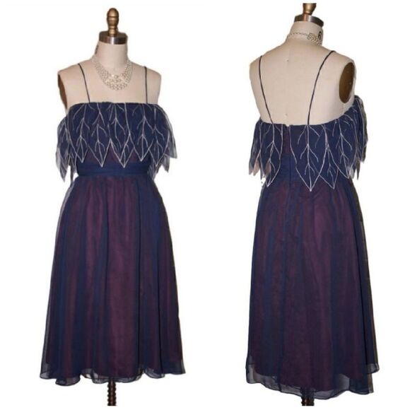 NAVY BLUE AND BURGUNDY VINTAGE DRESS, SIZE SMALL - Picture 4 of 8